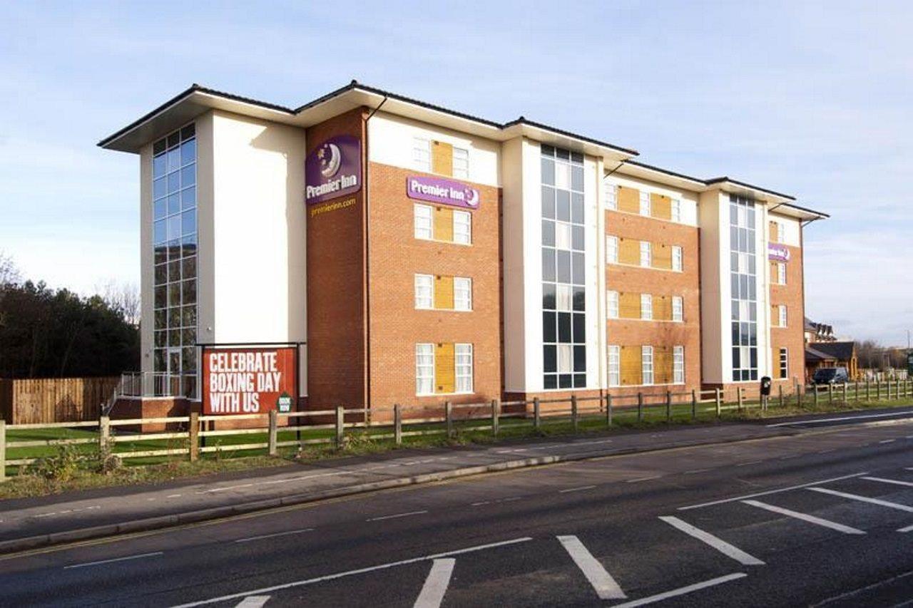 Premier Inn Burton On Trent Central Exterior foto